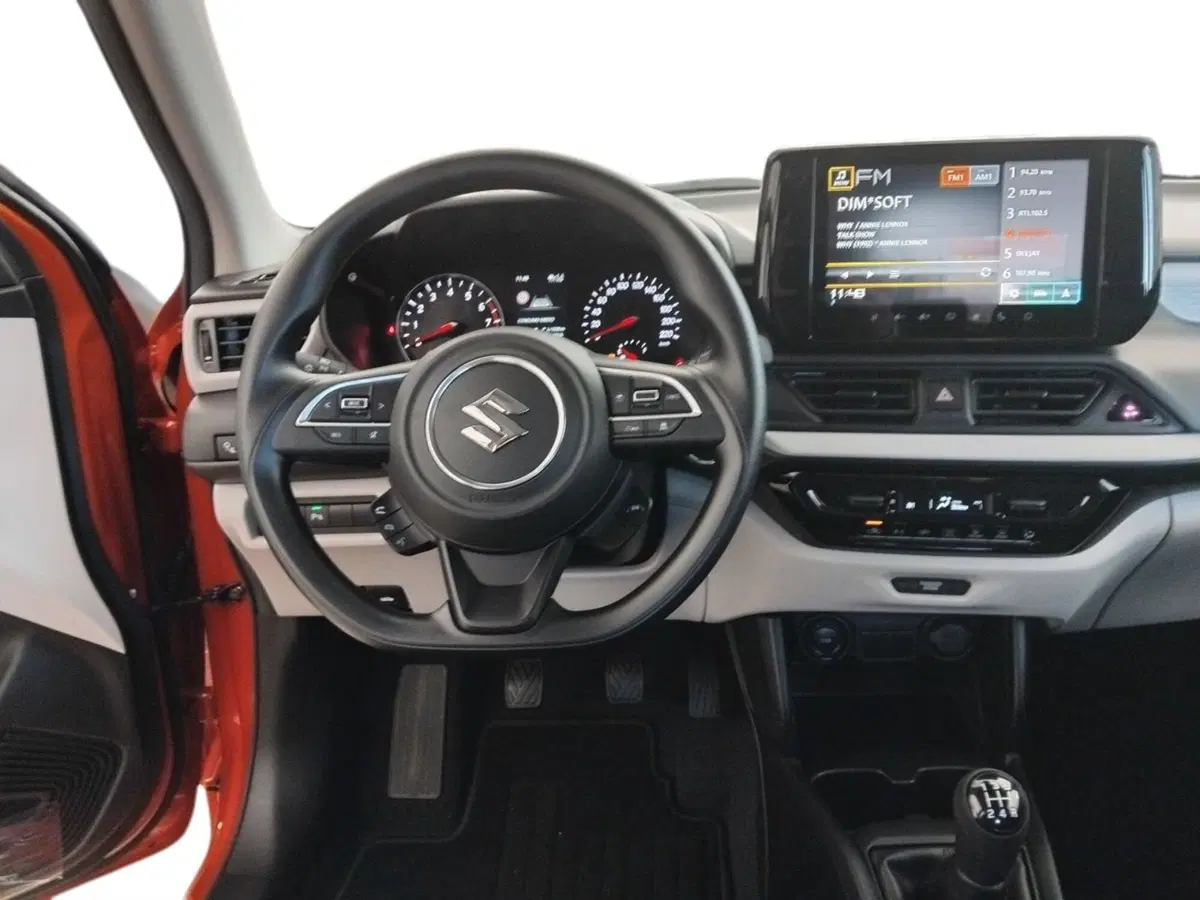 Suzuki Swift nuova a Milano (8)