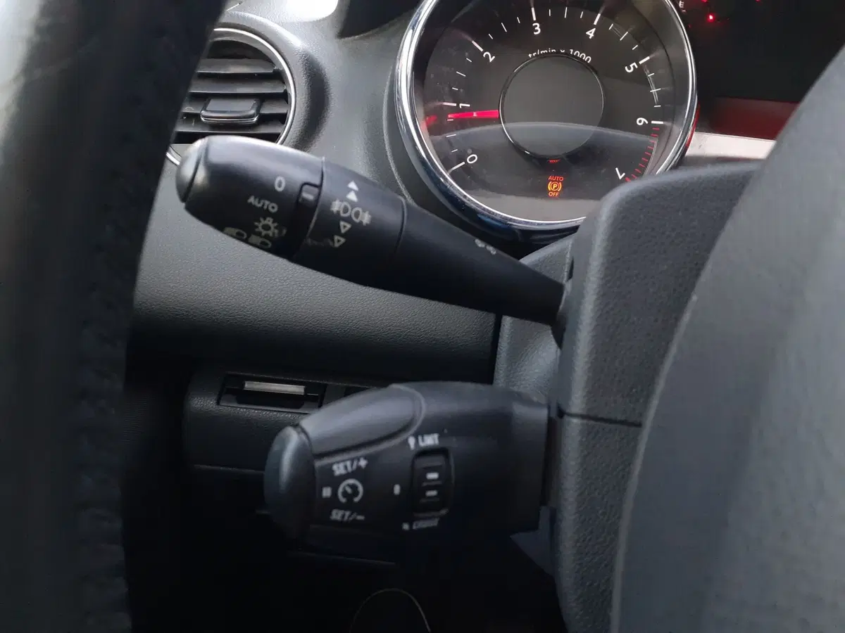 Peugeot 5008 usata a Modena (14)