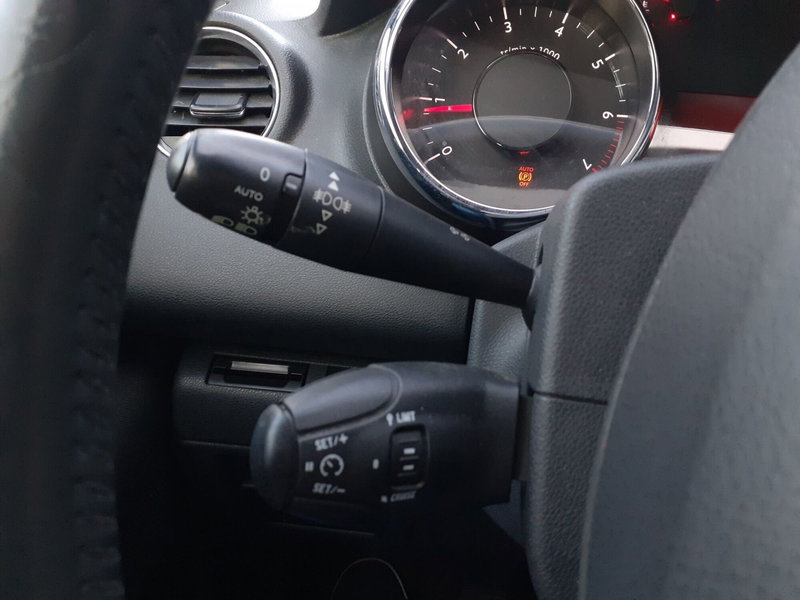 Peugeot 5008 usata a Modena (14)