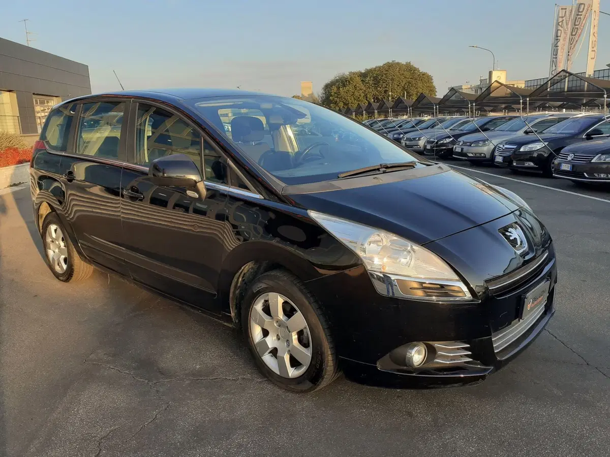 Peugeot 5008 usata a Modena (5)