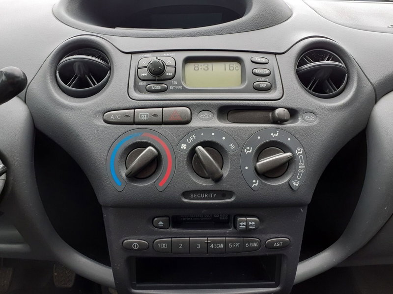 Toyota Yaris usata a Modena (11)