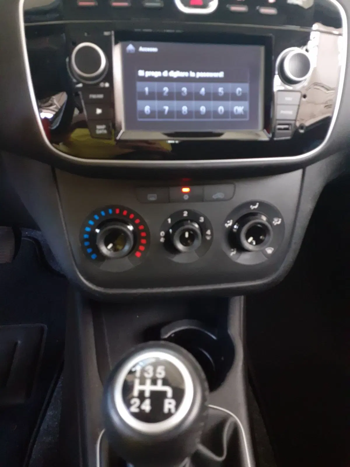 Fiat Punto usata a Modena (14)