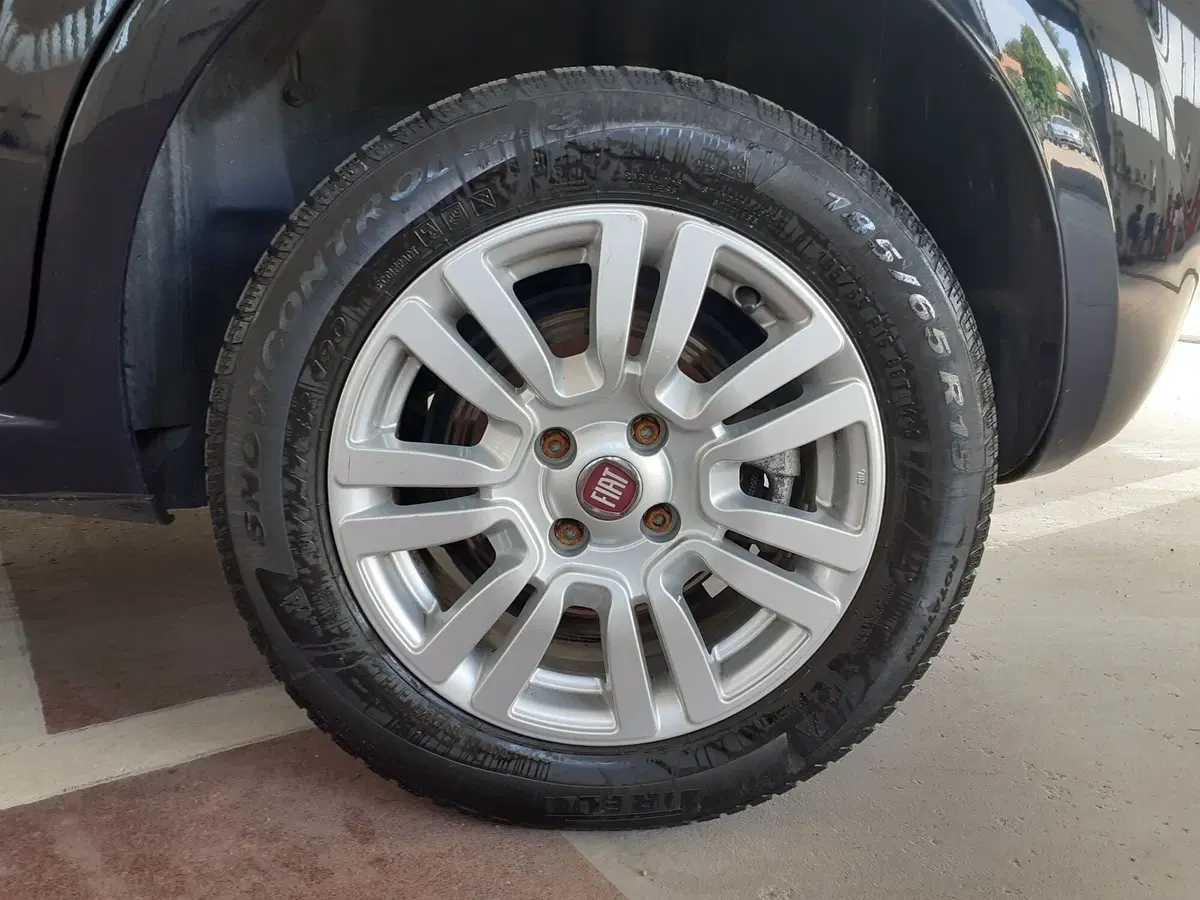 Fiat Punto usata a Modena (5)