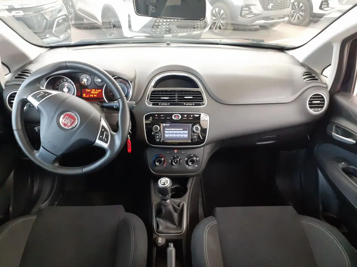 Fiat Punto usata a Modena (8)