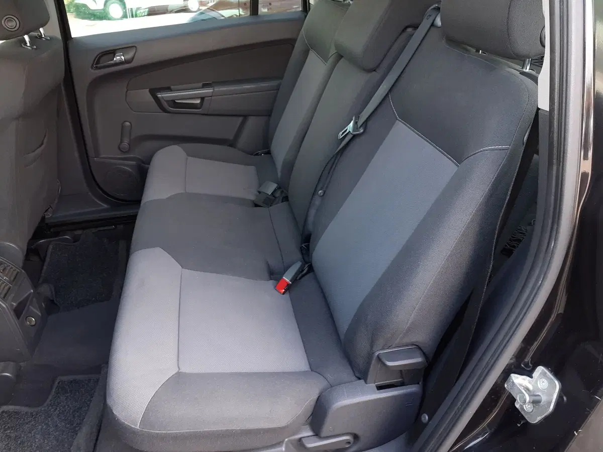 Opel Zafira usata a Modena (6)