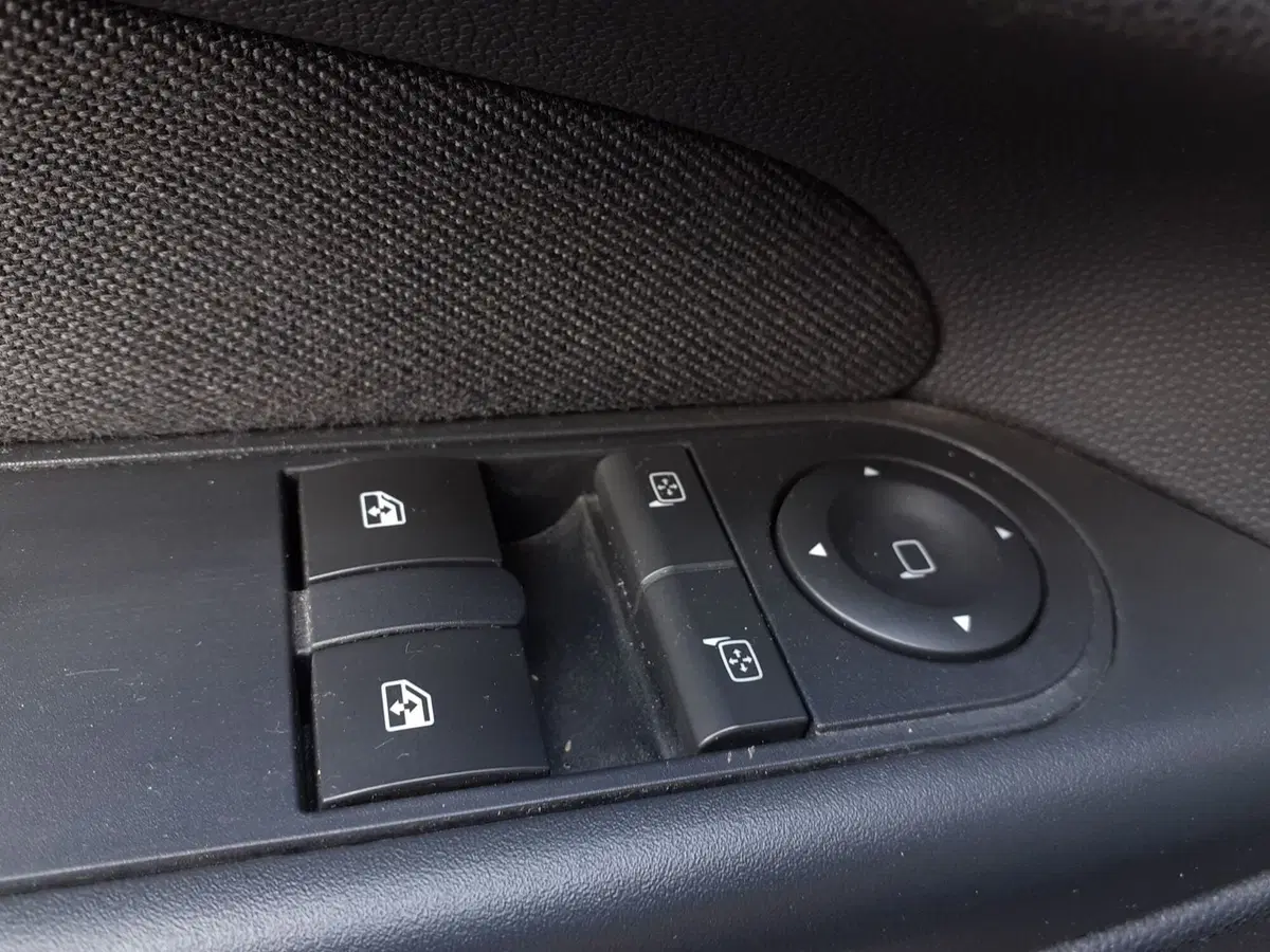Opel Zafira usata a Modena (7)