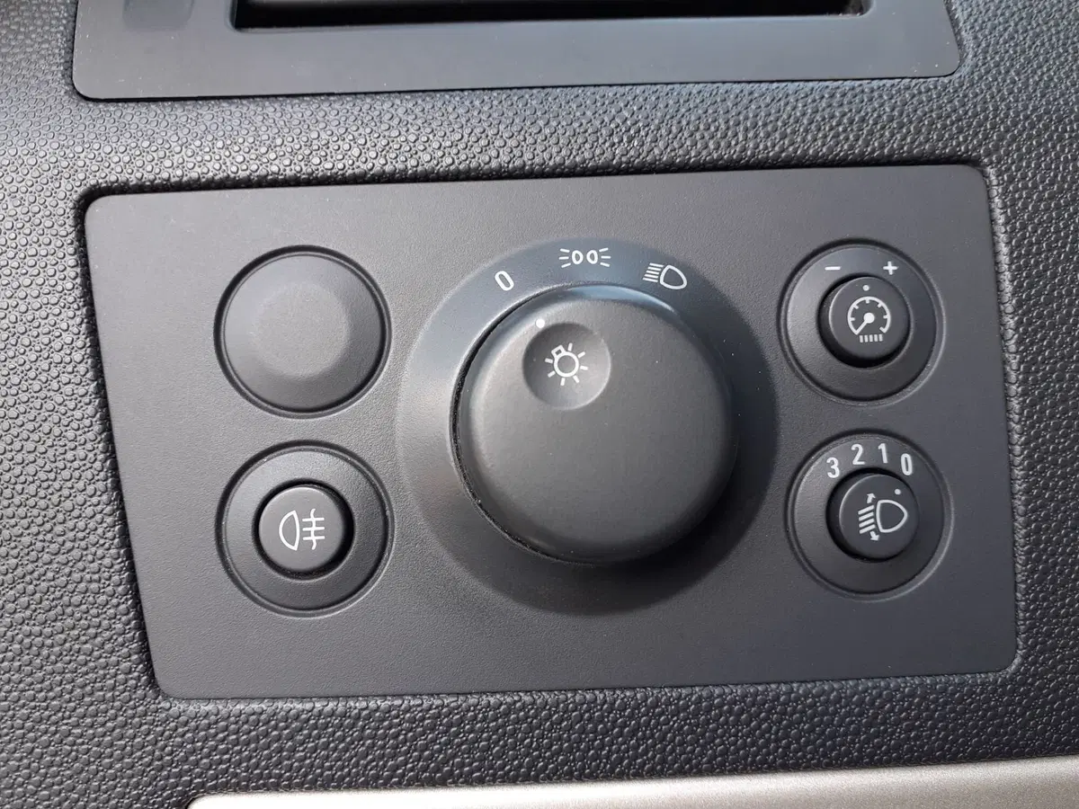 Opel Zafira usata a Modena (8)