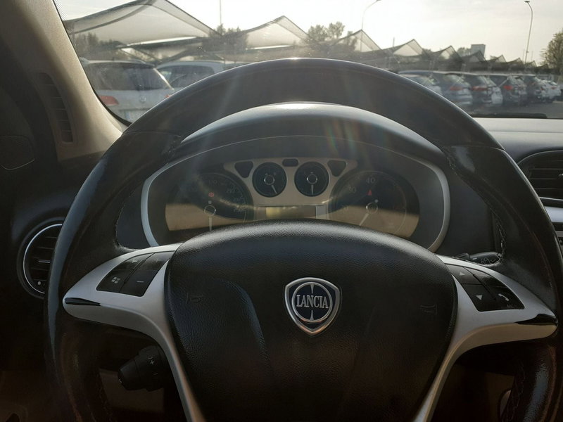 Lancia Delta usata a Modena (12)