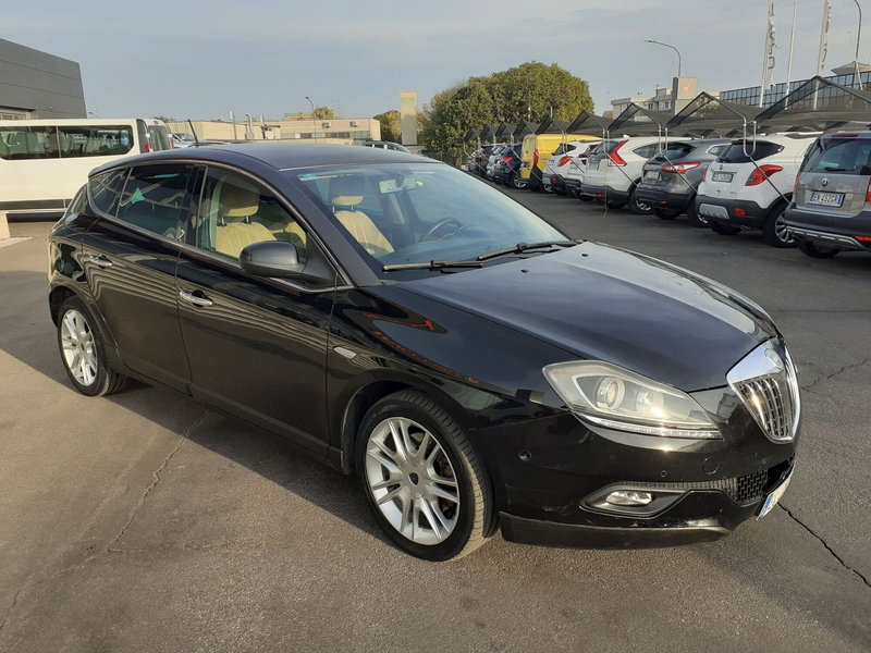 Lancia Delta usata a Modena (4)