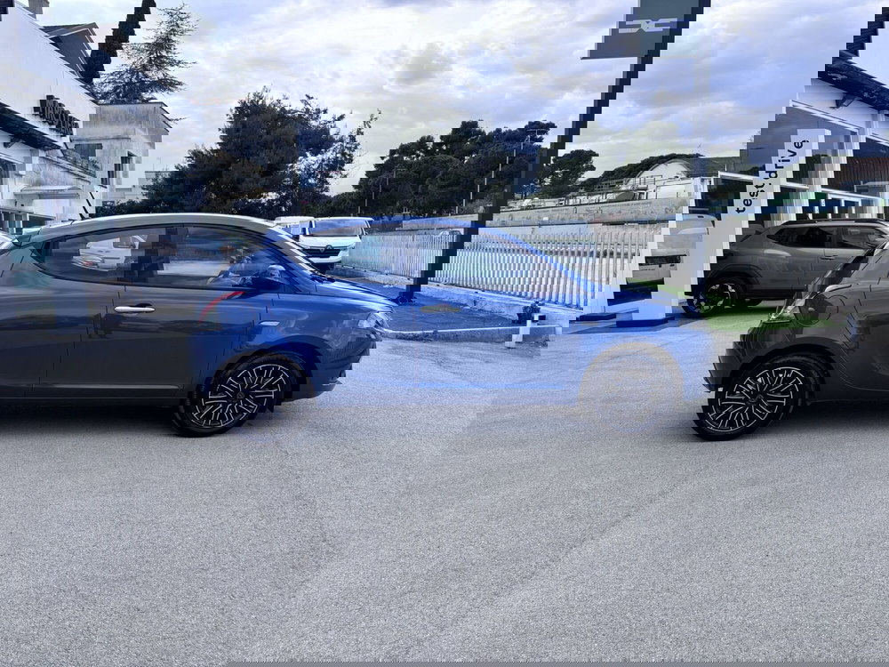 Lancia Ypsilon usata a Ancona (4)