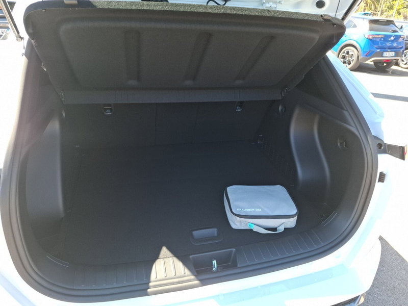 Hyundai Kona nuova a Latina (10)