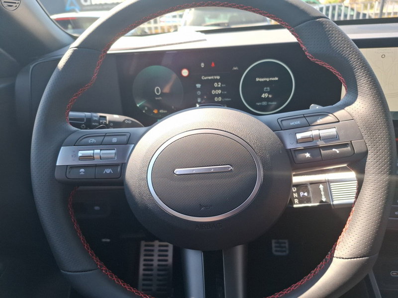 Hyundai Kona nuova a Latina (13)