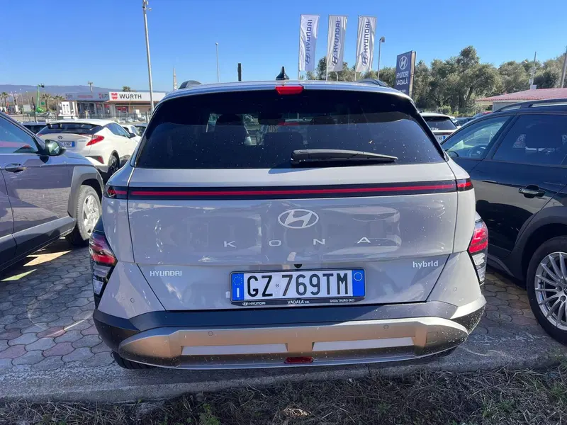 Hyundai Kona nuova a Reggio Calabria (2)