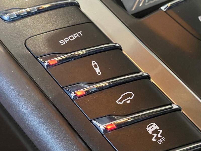 Porsche Macan usata a Firenze (18)