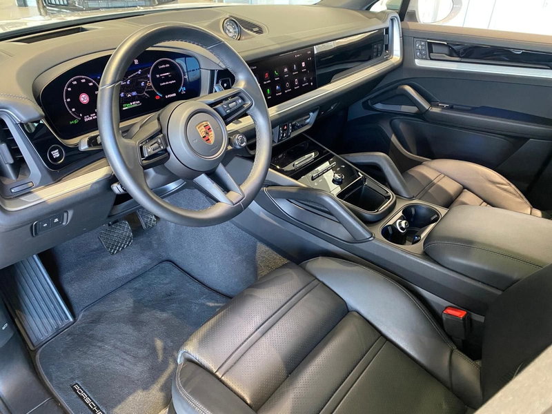 Porsche Cayenne usata a Firenze (12)