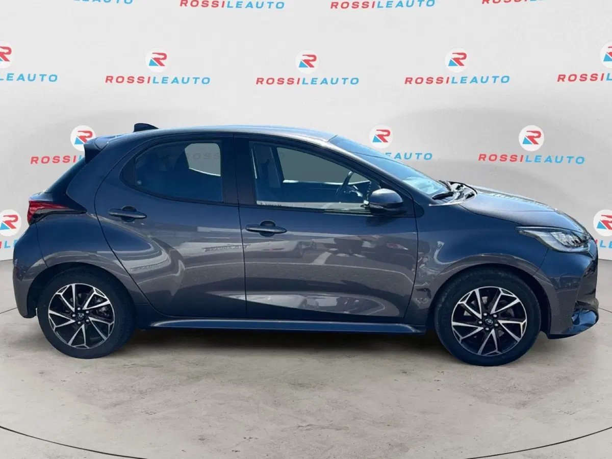 Toyota Yaris usata a La Spezia (5)