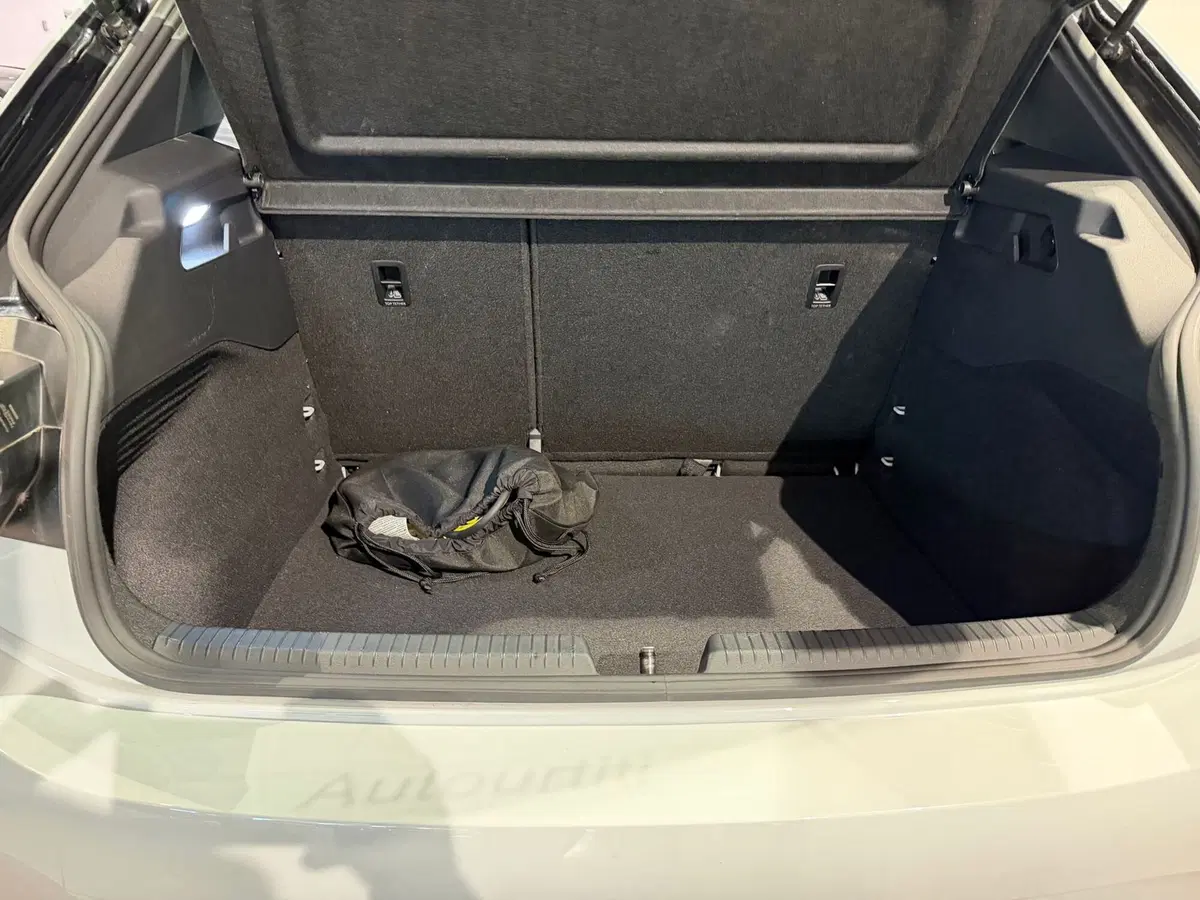 Volkswagen ID.3 usata a Genova (10)