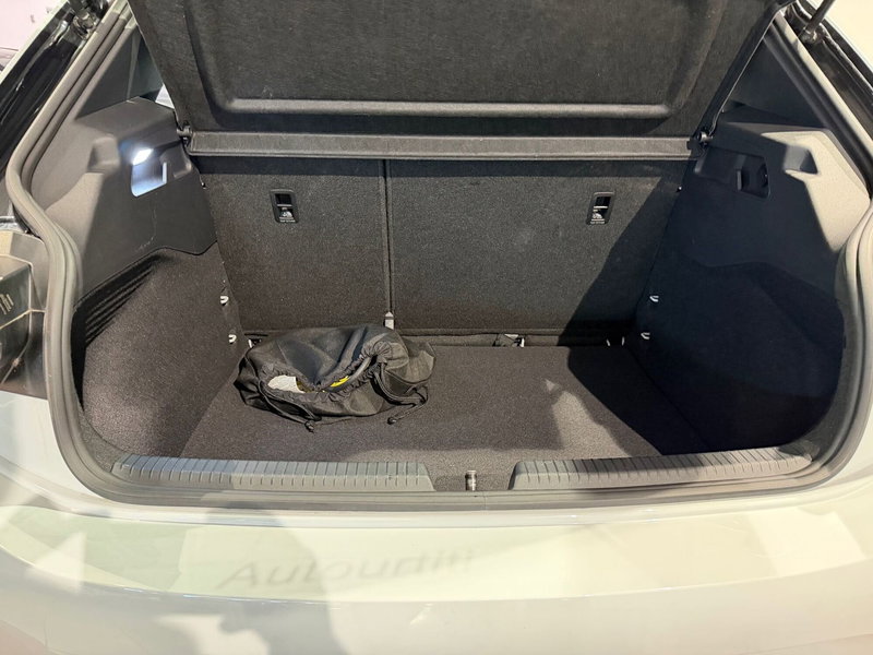 Volkswagen ID.3 usata a Genova (10)