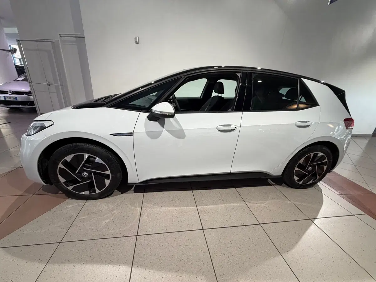 Volkswagen ID.3 usata a Genova (3)
