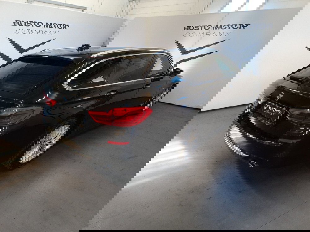 BMW Serie 5 Touring usata a Varese (4)