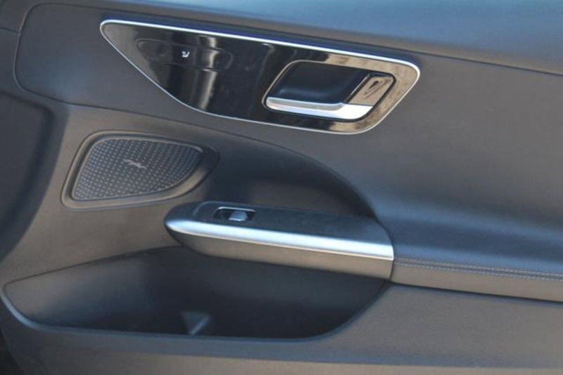 Mercedes-Benz Classe C usata a Lecce (8)