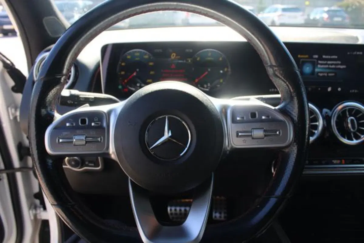 Mercedes-Benz GLB usata a Lecce (10)