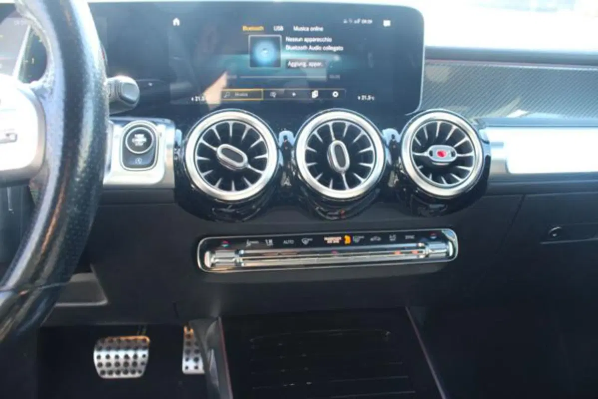 Mercedes-Benz GLB usata a Lecce (11)