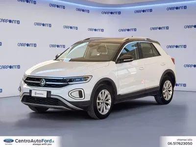 Volkswagen T-Roc 1.0 TSI Style del 2023 usata a Albano Laziale