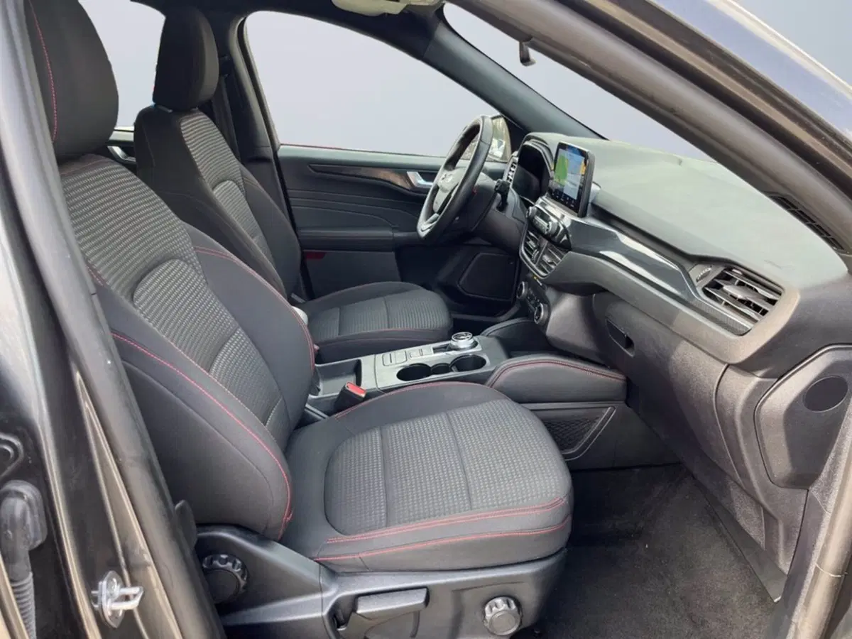 Ford Kuga usata a Milano (11)