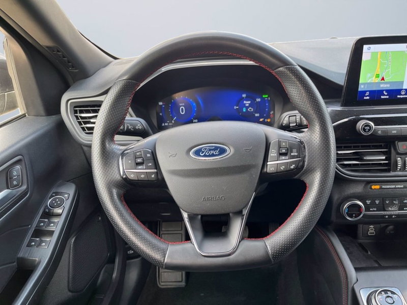 Ford Kuga usata a Milano (13)