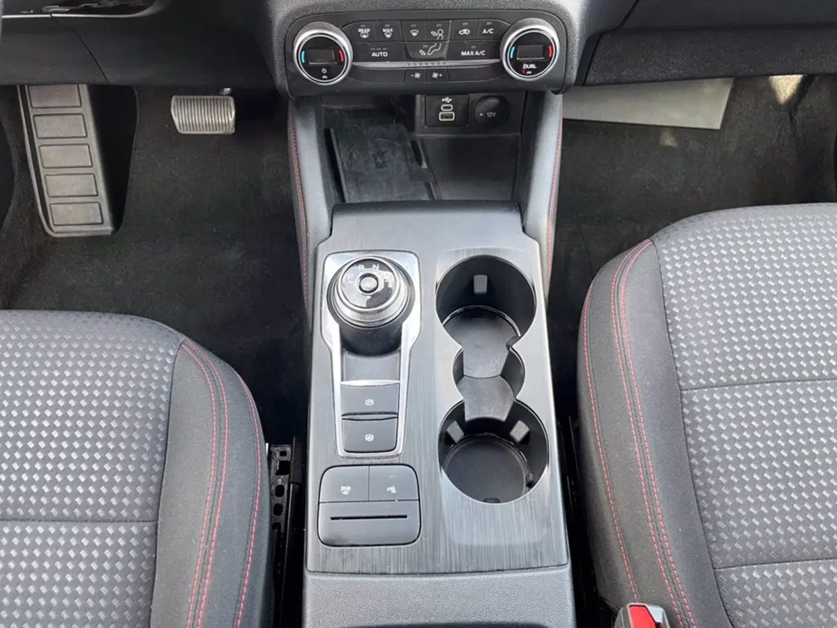 Ford Kuga usata a Milano (15)