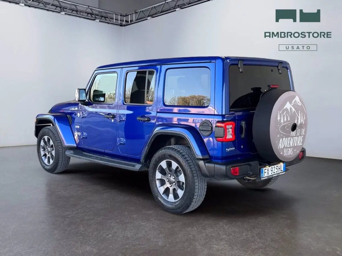 Jeep Wrangler Unlimited usata a Milano (3)