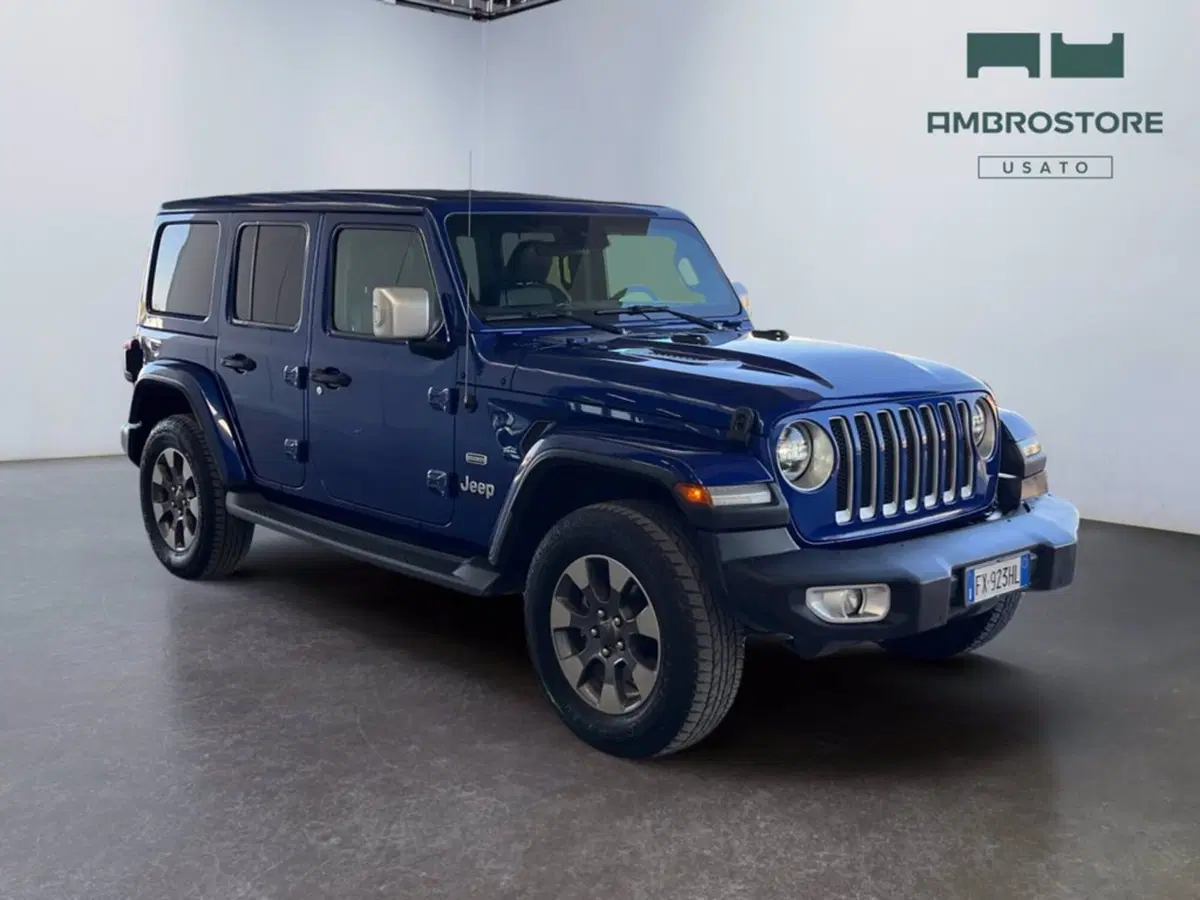 Jeep Wrangler Unlimited usata a Milano (7)