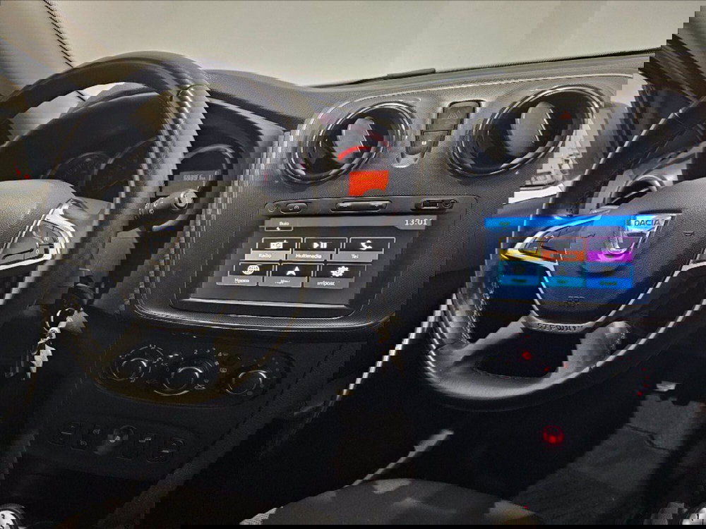 Dacia Sandero usata a Palermo (11)