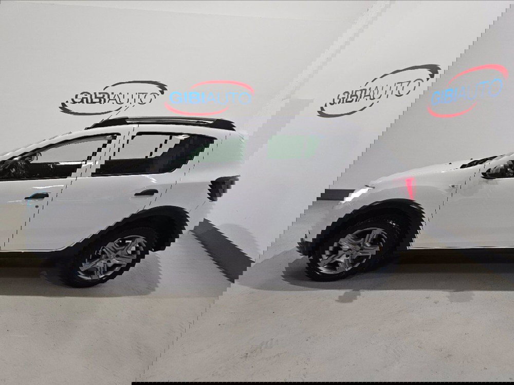 Dacia Sandero usata a Palermo (5)