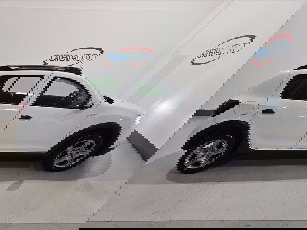 Dacia Sandero usata a Palermo (6)