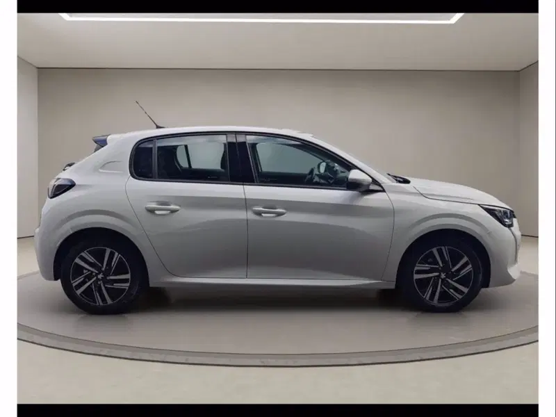 Peugeot 208 usata a Catania (7)