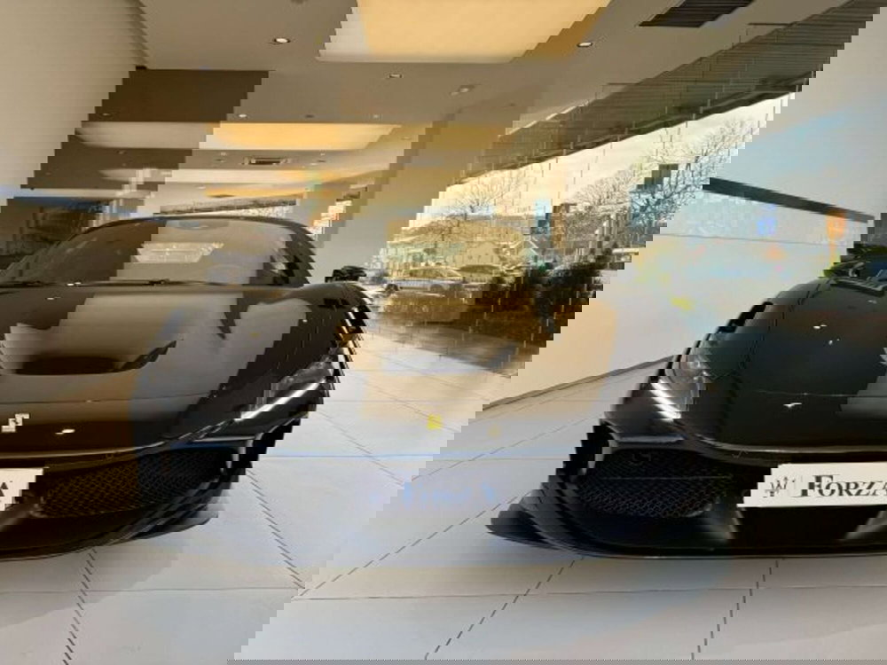 Ferrari F8 Coupé usata a Torino (2)