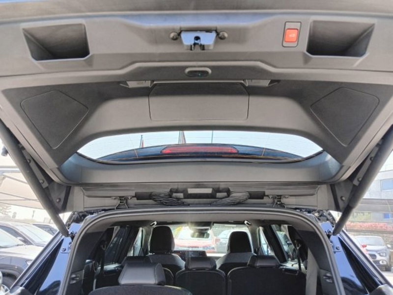 Peugeot 5008 nuova a Brescia (12)