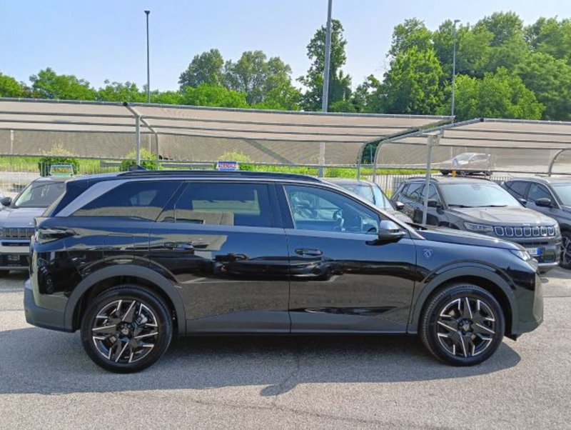 Peugeot 5008 nuova a Brescia (4)