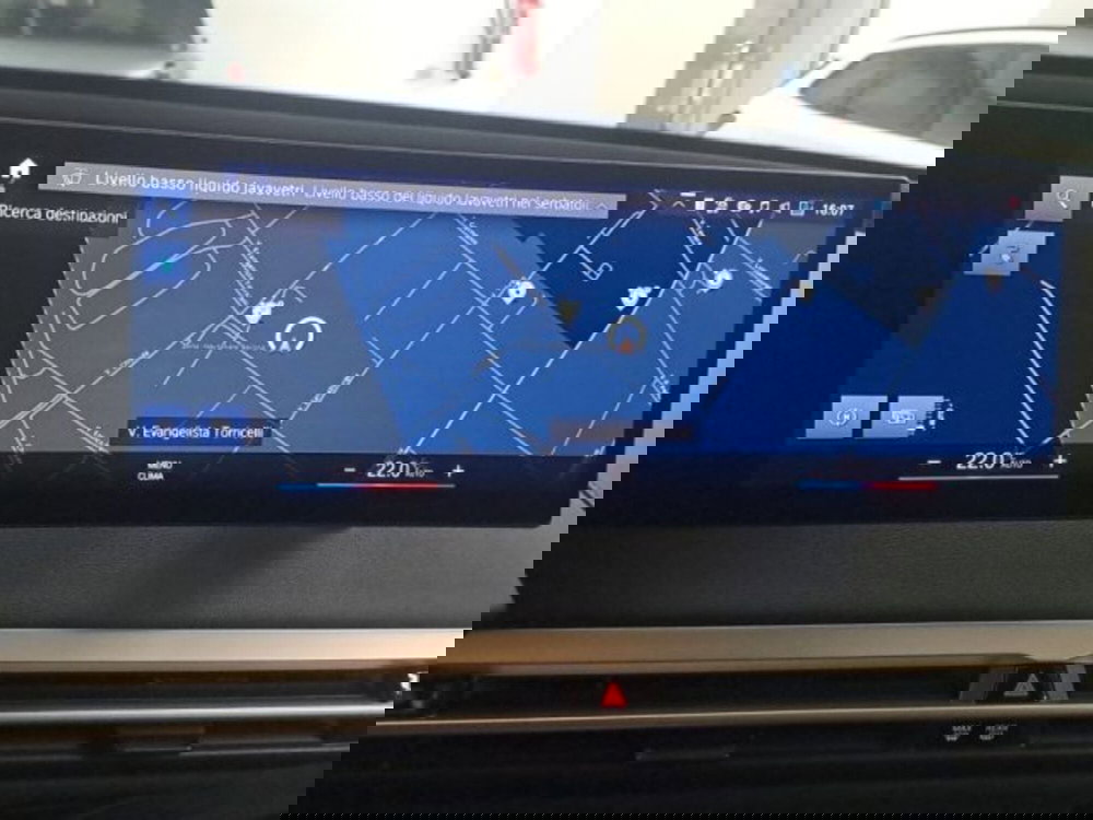 BMW iX usata a Verona (13)