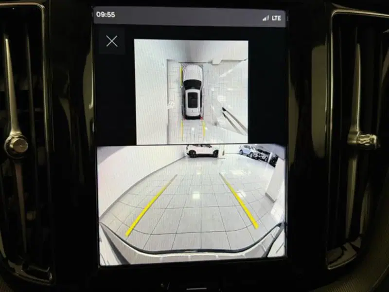 Volvo XC60 usata a Como (11)