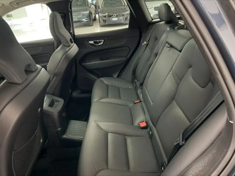 Volvo XC60 usata a Como (6)