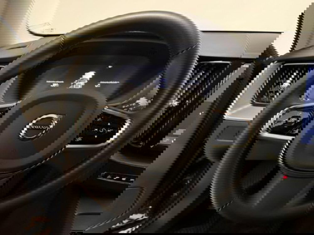 Volvo XC60 usata a Como (9)