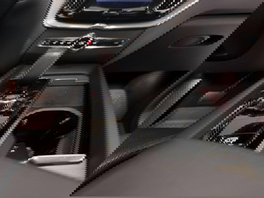 Volvo XC60 usata a Como (13)