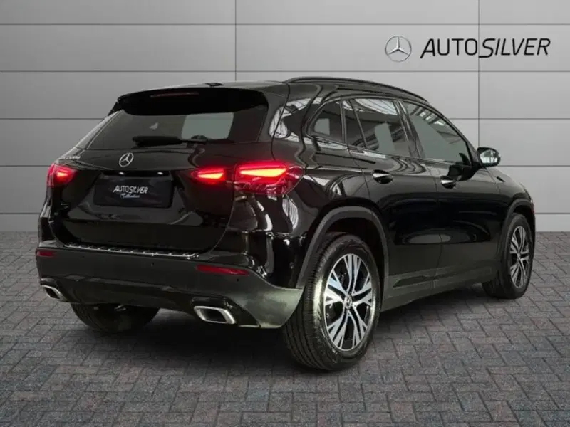 Mercedes-Benz GLA SUV usata a Verona (2)