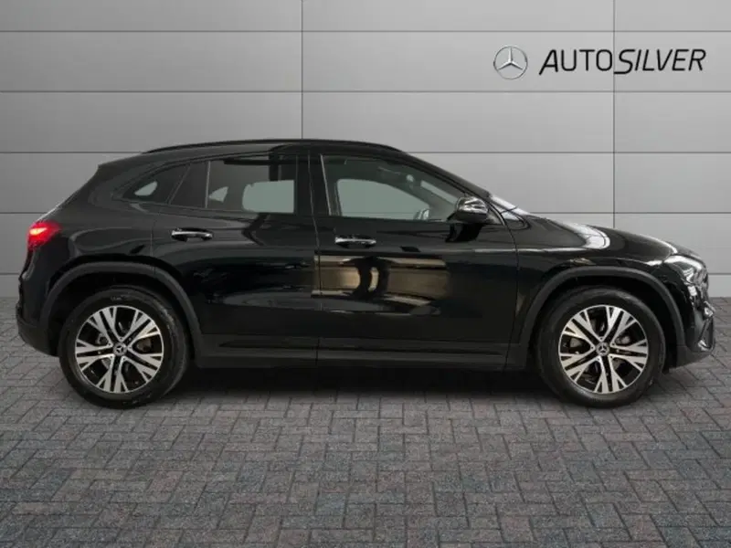 Mercedes-Benz GLA SUV usata a Verona (5)