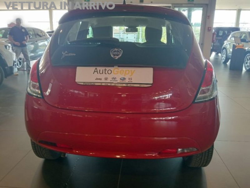 Lancia Ypsilon usata a Modena (4)