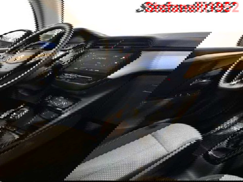 Opel Corsa nuova a Bologna (15)