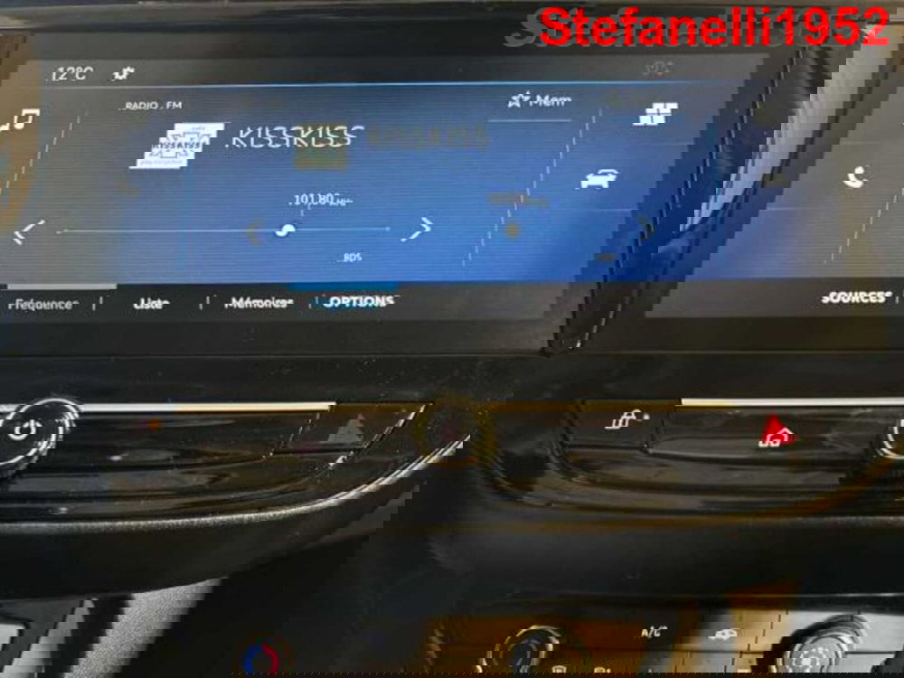 Opel Corsa nuova a Bologna (17)